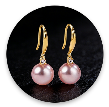 freshwater pearl earrings with gold hook design